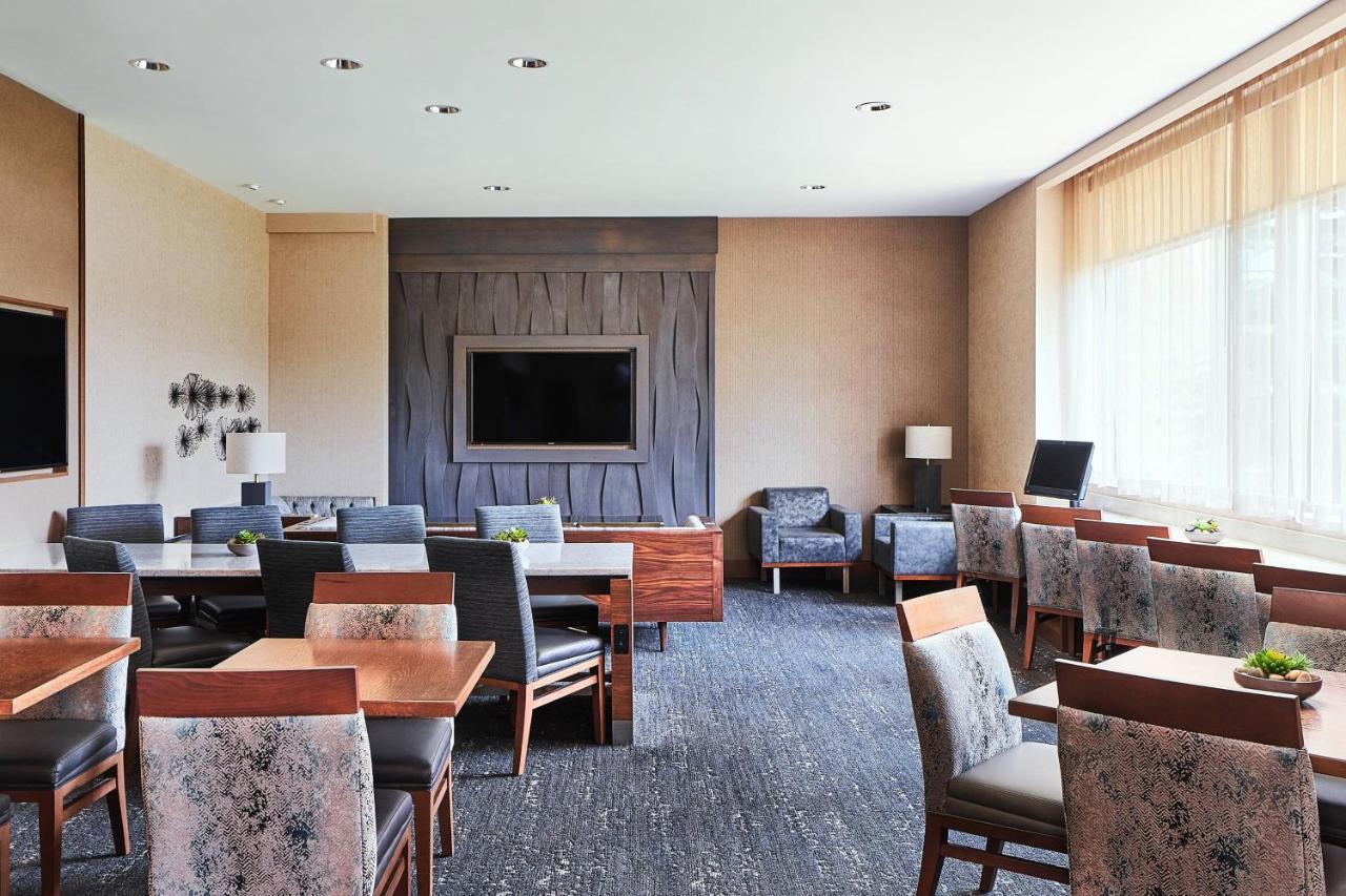 Cleveland Marriott East Hotel Warrensville Heights Exterior foto