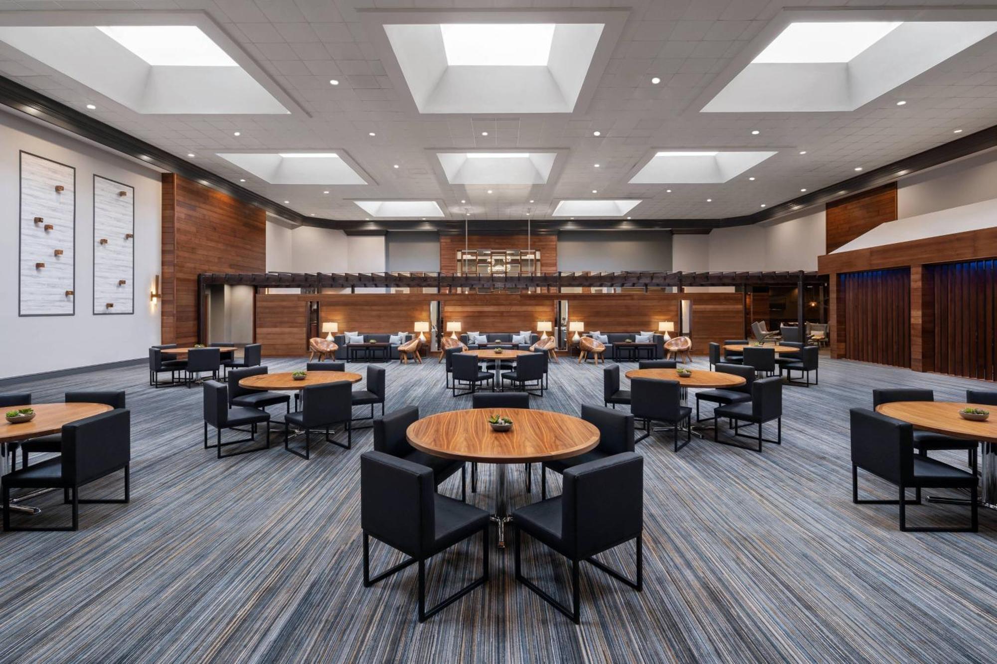 Cleveland Marriott East Hotel Warrensville Heights Exterior foto