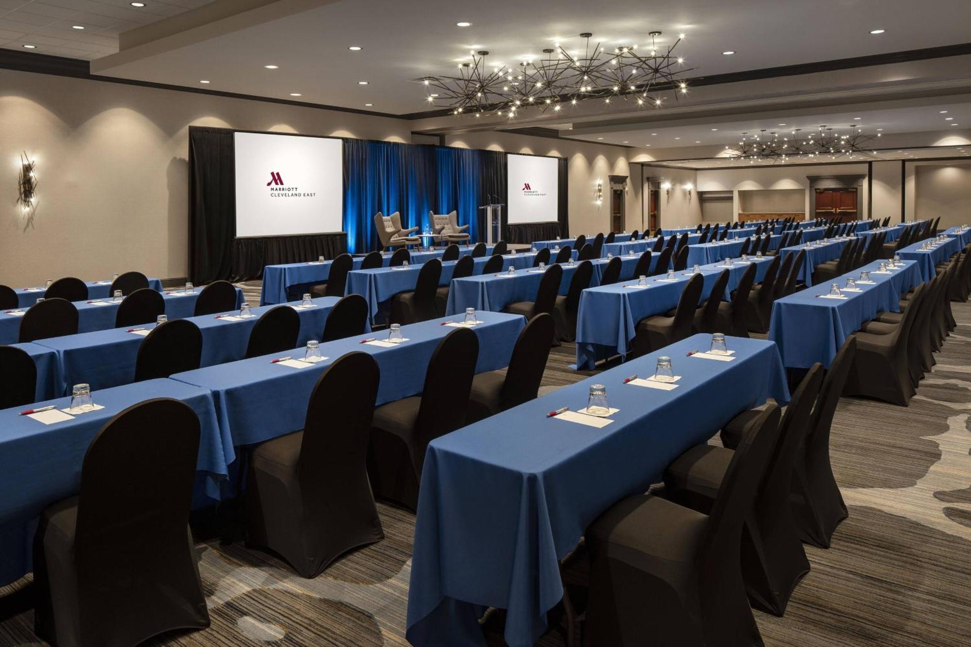 Cleveland Marriott East Hotel Warrensville Heights Exterior foto