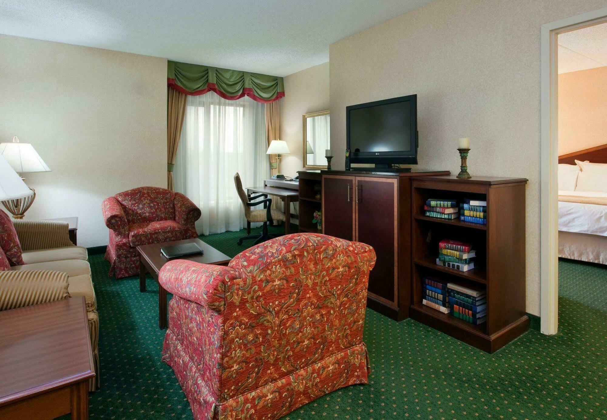 Cleveland Marriott East Hotel Warrensville Heights Exterior foto